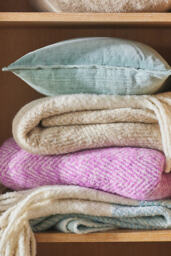 Laurie Herringbone Woven Wool Fringe Throw Blanket - thumbnail 4