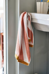 Maeve Cotton Patterned Towel Collection - thumbnail 5