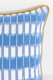 Selma Cotton Woven Ikat Cushion - thumbnail 3