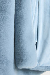 Sophie Faux Fur Throw Blanket - thumbnail 5