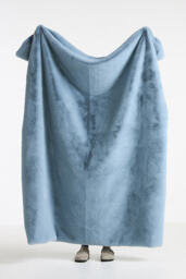 Sophie Faux Fur Throw Blanket - thumbnail 4