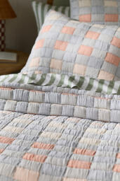 Sonya Matelassé Bedspread - thumbnail 1