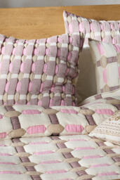 Sonya Matelassé Bedspread - thumbnail 2
