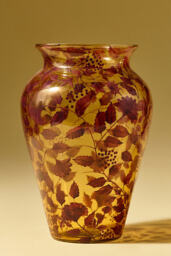 Brienne Floral Glass Vase - thumbnail 2