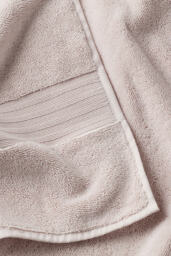 Bedfolk Plush Towel Collection - thumbnail 3