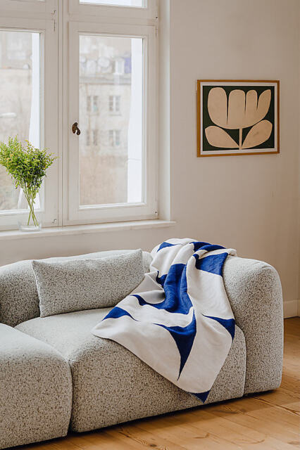 noo. ma Tul Throw Blanket - image 1