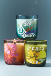 Sun-Kissed Magic Floral Hibiscus Tide Glass Candle - thumbnail 2