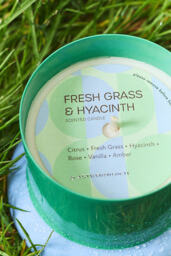 Maisie Floral Fresh Grass & Hyacinth Enamel Candle - thumbnail 2