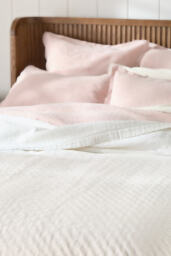 Raleigh Cotton Matelasse Bedspread - thumbnail 1