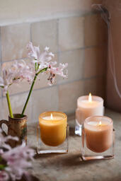 Found Notes Rose & Oud Boxed Candle - thumbnail 5