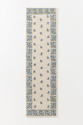 Oliver Tufted Wool Floral Border Rug - thumbnail 4