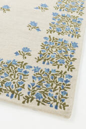 Oliver Tufted Wool Floral Border Rug - thumbnail 2