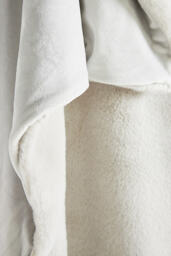 Sophie Faux Fur Throw Blanket - thumbnail 2