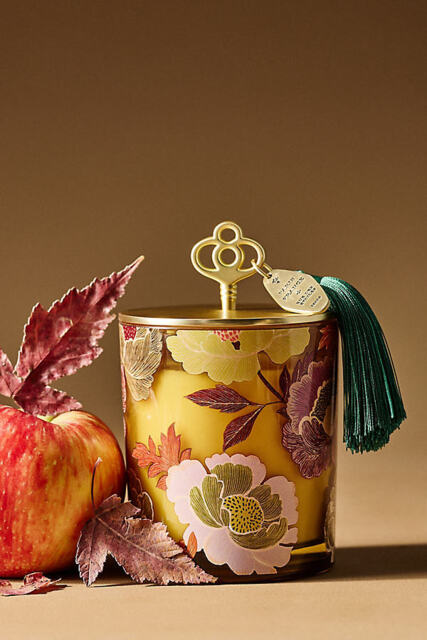 Amelie Fruity Honeycrisp Oakwood Lidded Glass Candle - image 1
