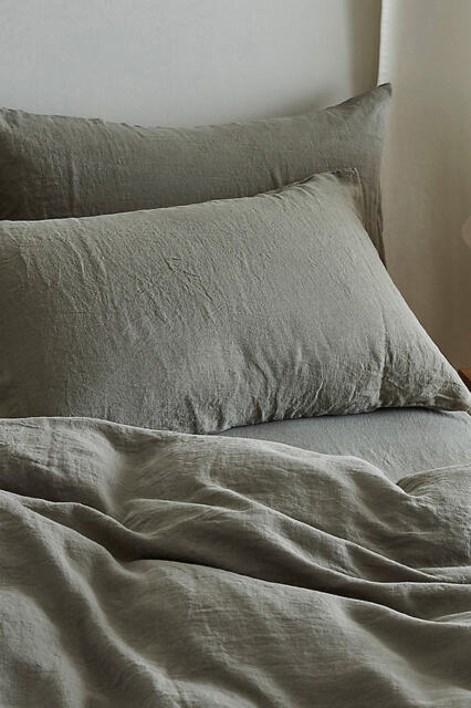 Bedfolk Moss Linen Pillowcases, Set of 2 - image 1