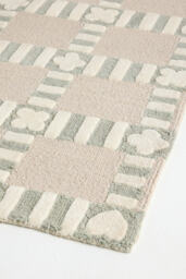 Tufted Wool Icon Checkerboard Rug - thumbnail 2
