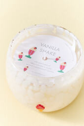 Ice Cream Summer Icon Gourmand Vanilla Shake Glass Candle - thumbnail 2