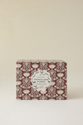 Paddywax Cherie French Linen & Orris Ceramic Candle with Lid - thumbnail 3