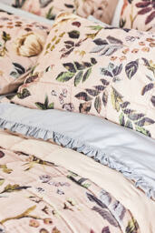 Seren Velvet Floral Quilted Bedspread - thumbnail 2