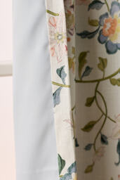 By Anthropologie Hattie Cotton Floral Printed Blackout Curtain - thumbnail 3