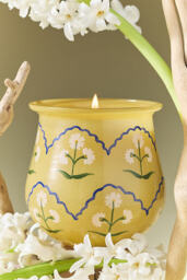Scandi Floral Seaside Flowers & Sandalwood Glass Candle - thumbnail 1