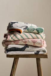Hotel Reverie Cotton Woven Pattern Towel Collection - thumbnail 2