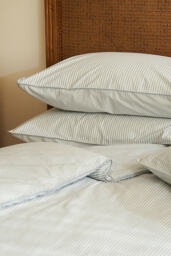 Dip & Doze Reversible Blue Stripe Organic Cotton Duvet Cover - thumbnail 2