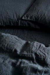 Bedfolk Ink Linen Pillowcases, Set of 2 - thumbnail 2