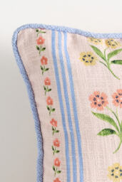 Leiah Printed Indoor/Outdoor Floral Cushion - thumbnail 3