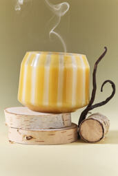 The Gather Candle by Anthropologie: Gourmand Vanilla & White Cedar - thumbnail 5