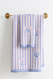 Tess Cotton Woven Floral Towel Collection - thumbnail 4