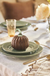 Wooden Bourbon & Pumpkin Candle - thumbnail 4