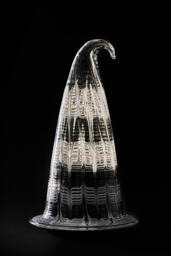 Witches Hat Woody Honeycrisp & Pinecone Figural Glass Candle - thumbnail 4