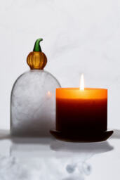 Fall Icon Cloche Pumpkin Sweet Vanilla Glass Candle - thumbnail 4