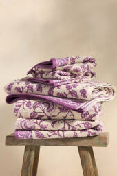 Vivi Cotton Jacquard Terrycloth Towel Collection - thumbnail 2