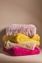 Sophie Faux Fur Throw Blanket - thumbnail 3