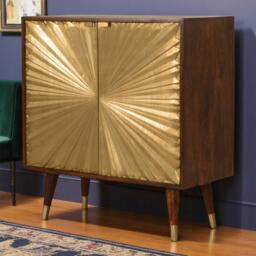 Solid Mango Wood Bedside Cabinet with Brass-Plated Doors, Clear Natural Finish, Cupboard for Living Room, 35L x 75W x 80H cm, Brown - Aosom UK