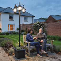 Outsunny Solar Lamp Post with Dusk-to-Dawn Sensor Street Light with 3-Head Planter 185 cm Black - thumbnail 9