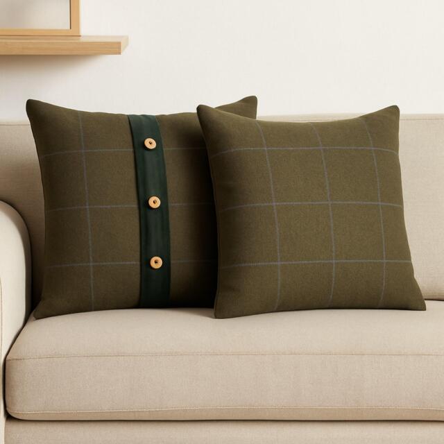 Set of 2 Quinn Cushion with Soft Cotton Blend and Velvet Pile, Handcrafted Pillow Ideal for Sofa and Bed, 45L x 45W x 15H cm, Olive Green - Aosom UK - image 1