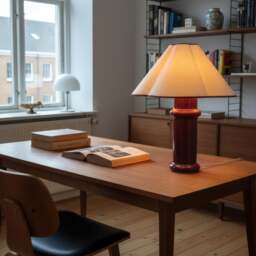 Heath Table Lamp in Port Red Port Red / 2000-3000K - thumbnail 6