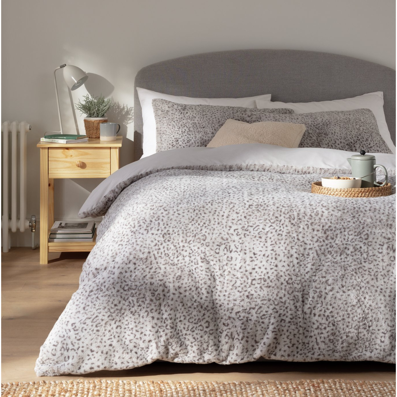 Argos Home Grey Faux Fur Bedding Set - Single