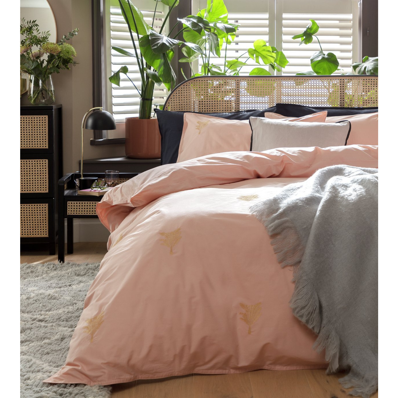 Habitat Embroidered Palm Pink Bedding Set - Kingsize