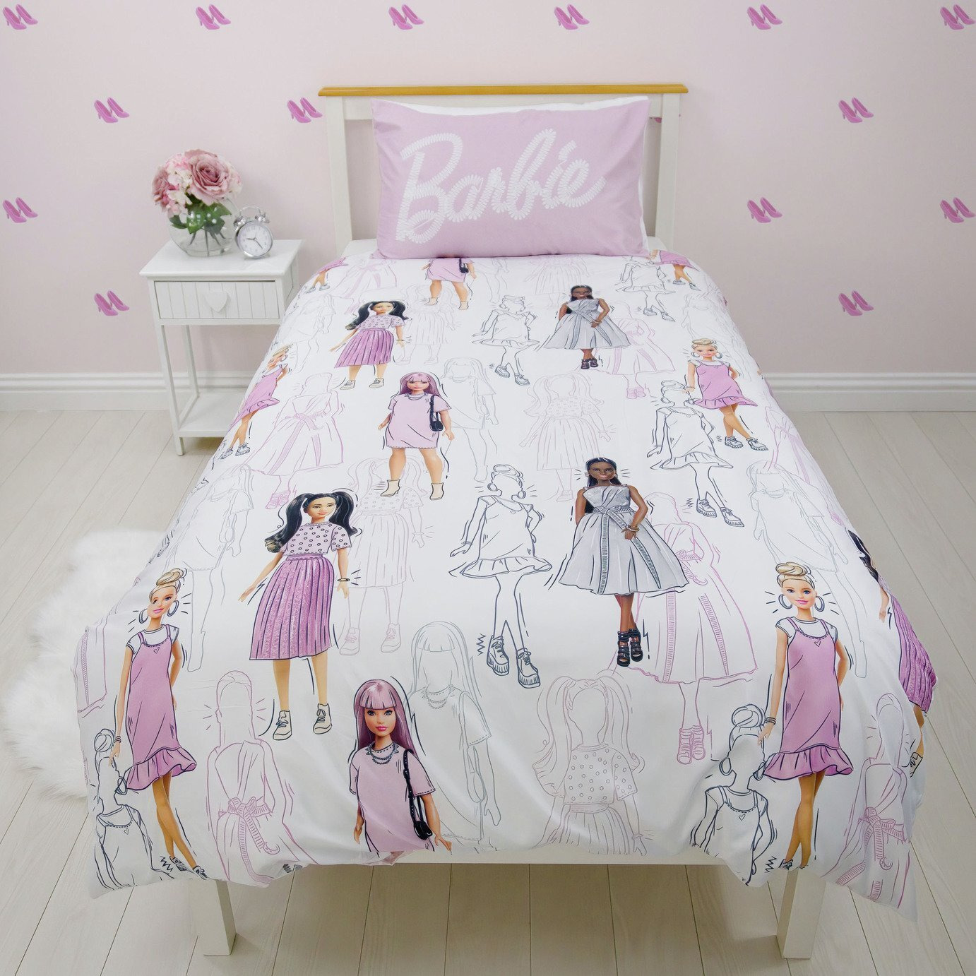 Barbie White Reversible Kids Bedding Set - Single - image 1