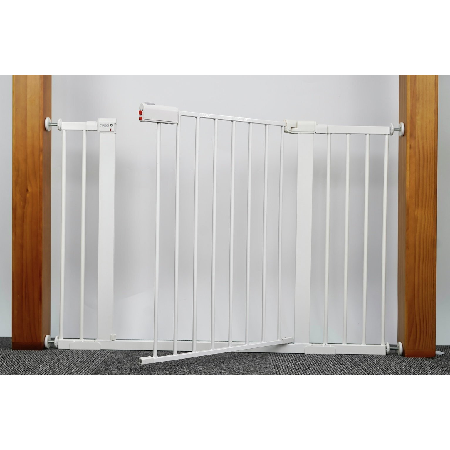 Cuggl Extra Wide Safety Gate - image 1