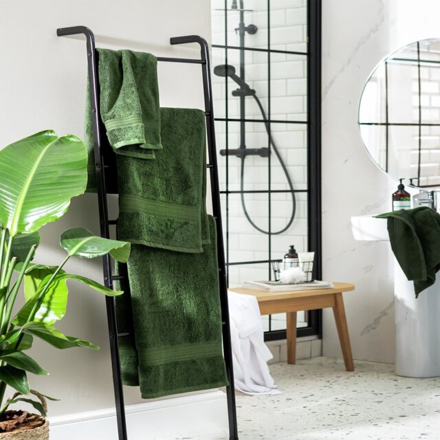 Habitat Egyptian Cotton 2 Pack Hand Towel - Forest Green - image 1