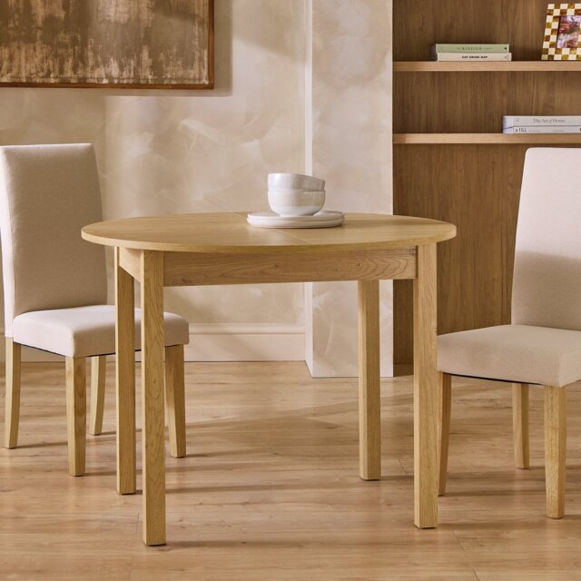 Argos Home Sendi Extend 2-4 Wood Effect Dining Table - Oak - image 1