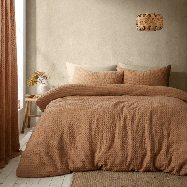 Pineapple Elephant Muscat Waffle Caramel Bedding Set- Single - image 1