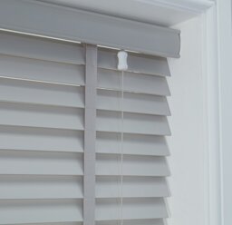 Argos Home Wooden Grey 50mm Slat Venetian Tape Blind - 90cm - thumbnail 2