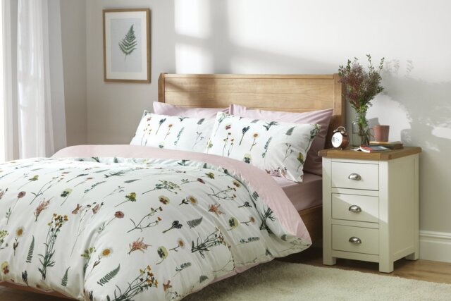 Argos Home Cotton Dried Flowers White Bedding Set - King - image 1