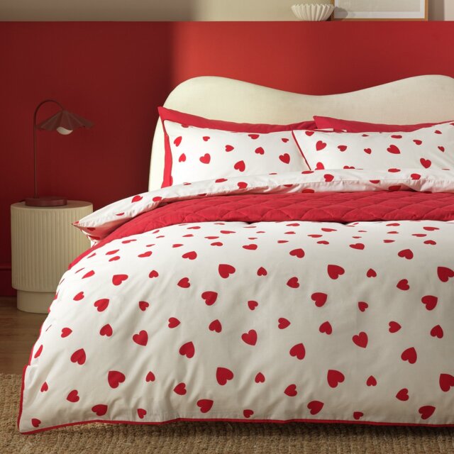 Argos Home Red Hearts White Bedding Set - King size - image 1